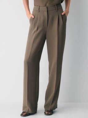 Aritzia The Effortless Pant Curve-Fit Crepette Folio Taupe Size 12